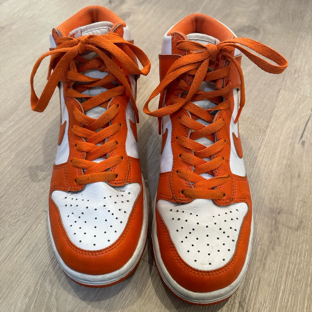 Orange Nike Jordan 1 Mid